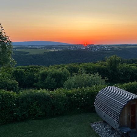 Hunsrueck Valley View Apartment With Cedar Sauna Bruschied Exterior photo