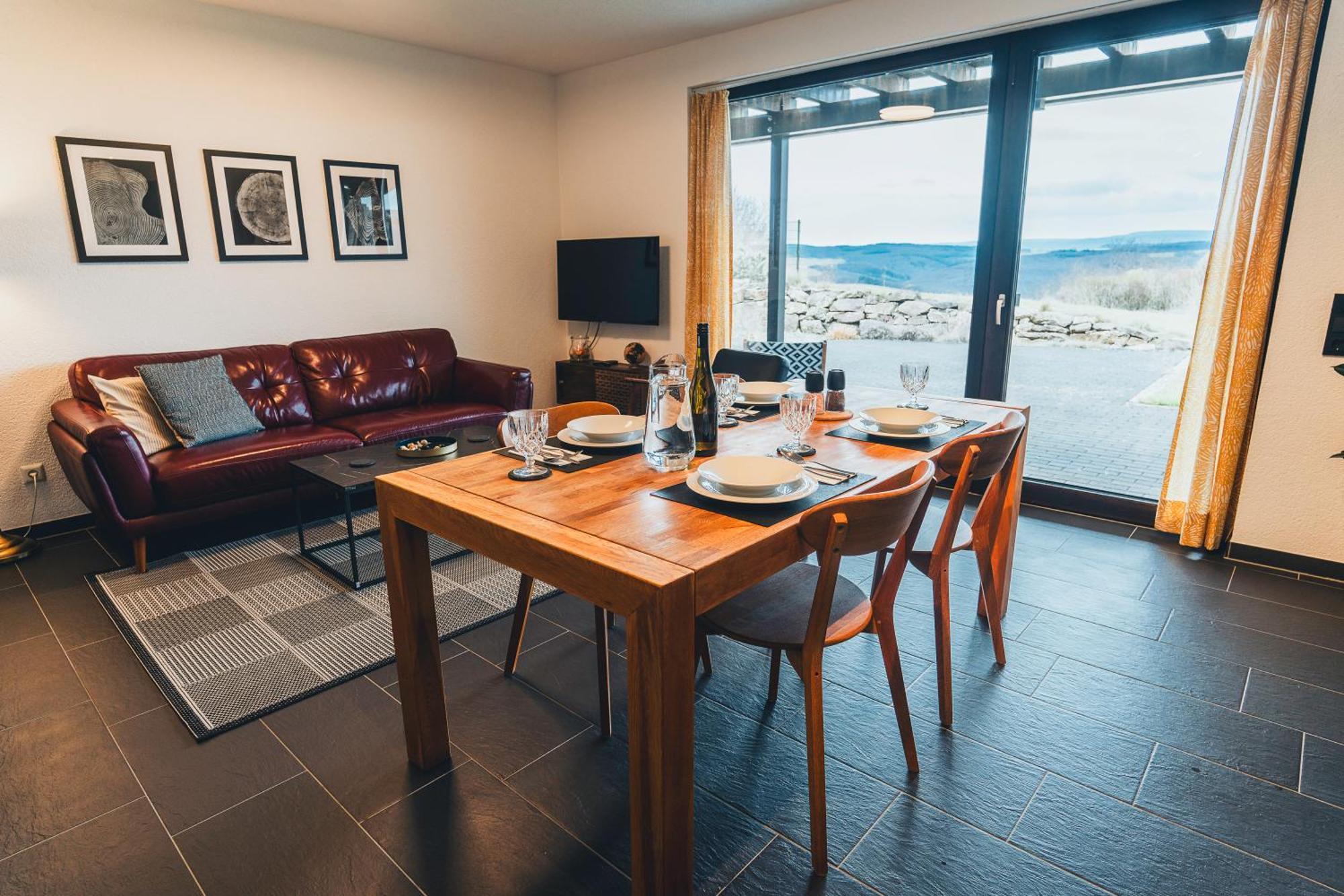 Hunsrueck Valley View Apartment With Cedar Sauna Bruschied Exterior photo